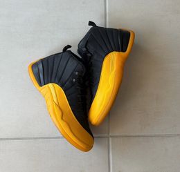 Jordan 12 university gold size 10