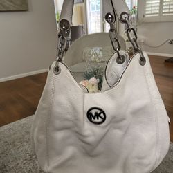 Beautiful Mk Leather Purse