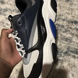 Dior B22 Size 10