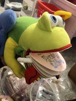 Monday The Bullfrog Puppet Book 