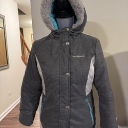 Girls winter jacket, size 10/12 youth like a new