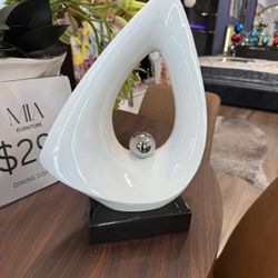 White Sculpture Art Sculpture 