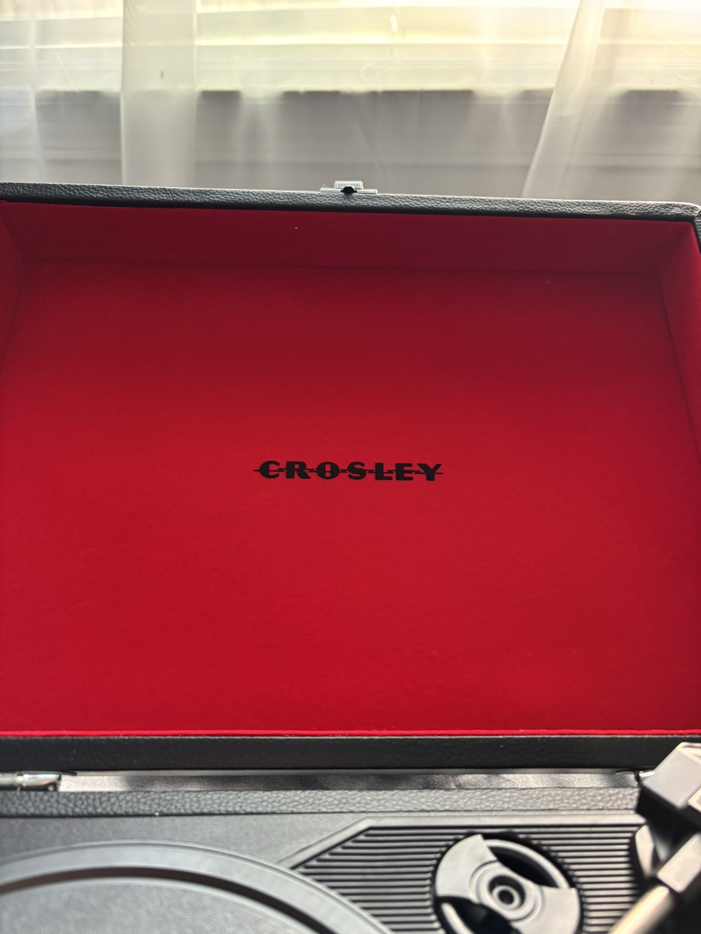 Crosley Cruiser Plus Turntable Record Player Audio & Speakers