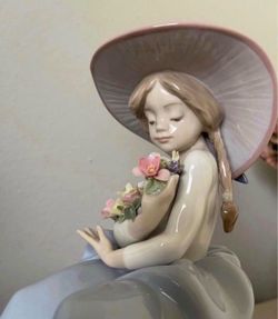 LLADRO Fragrant Bouquet Girl Figurine