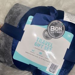 Travel Gift Set Pillow & Blanket
