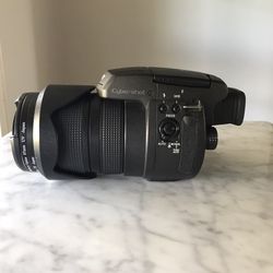 Sony Cyber-Shot DSC-R1