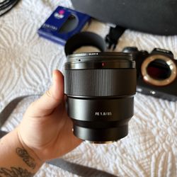 Sony - Alpha 7 I|I Mirrorless 4K FE 85mm f/1.8