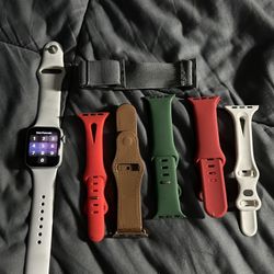 Apple Watch SE 40 mm GPS Aluminum 