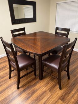 Counter Height Dining Table Set with 4 Chairs