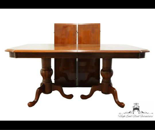 Vintage LEXINGTON Dining Room Table With CHAIRS