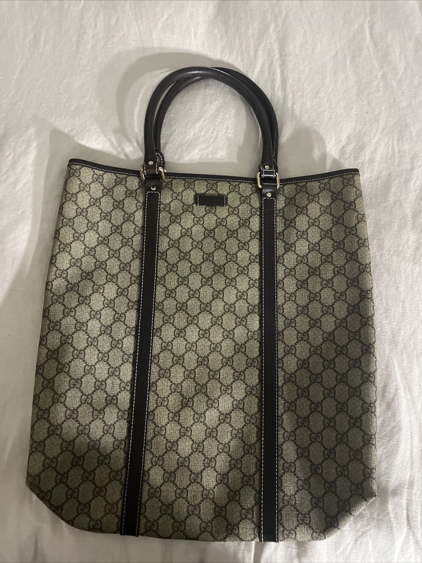 Gucci Original GG Supreme Canvas Tote