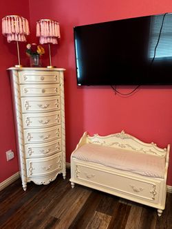 Matching French Provincial SET