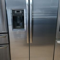 G.E. REFRIGERATOR ICE MAKER WATER DISPENSER 