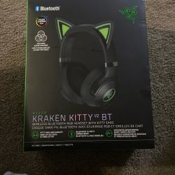 Razer Karaken Kitty V2 BT 