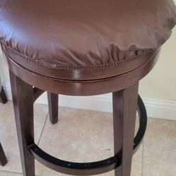 3 Bar stool 