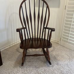 Vintage Virginia House Windsor Rocking Chair – Solid Wood – Dark Cherry Finish