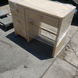 Office desk very good condition
