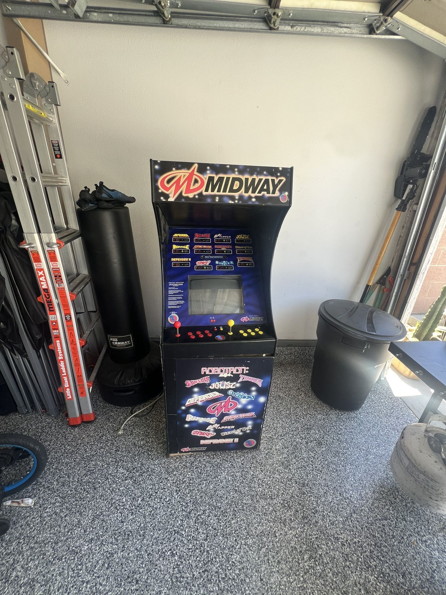 Arcade Game   Open To Trades  