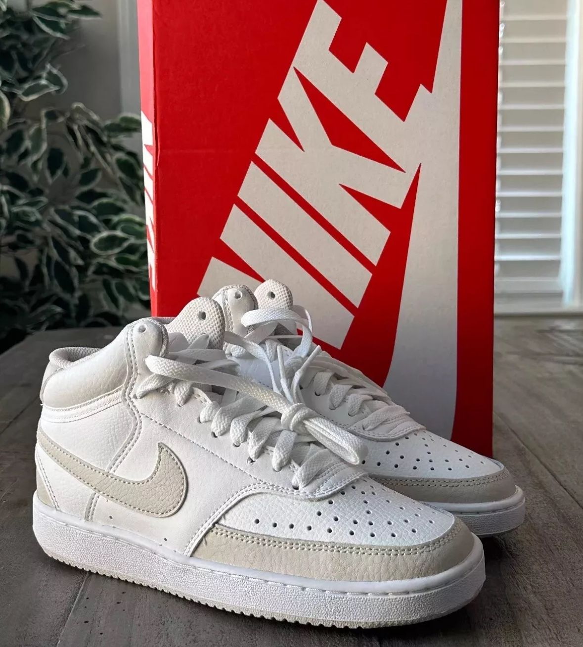 Nike Court Vision Mid – Women’s Size 9 – Summit White / Light Orewood Brown – NEW