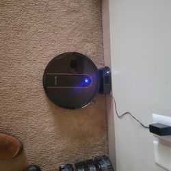 Comedy R750 Robotic Vacuum 
