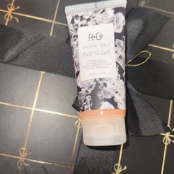 R+Co Crystal Halo 