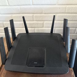 Linksys EA9500 Tri-Band Router