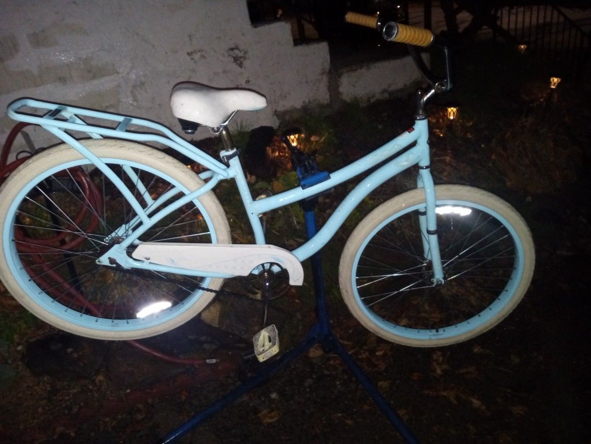 Huffy Beach Cruiser In Good Used Condition 