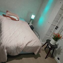 Queen Size Mattress And Box Spring 