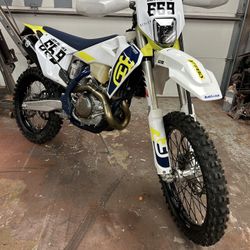 2023 Husqvarna 450 FE 500 Miles 