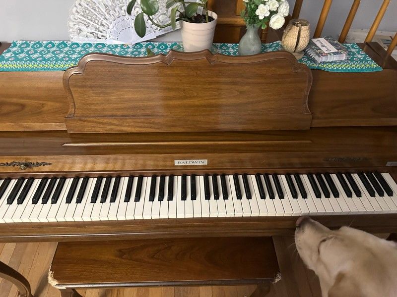 Baldwin Piano (PRICE NEGOTIABLE)