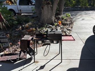 Camping grill