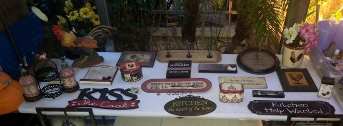 Farmhouse Kitchen Decor Signs and Accessories Lot