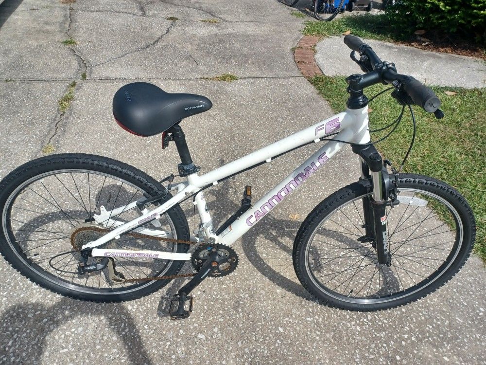 Cannondale F8 Small Frame Bike Bicycle Like New with New  26" Tires - $100 FIRM
