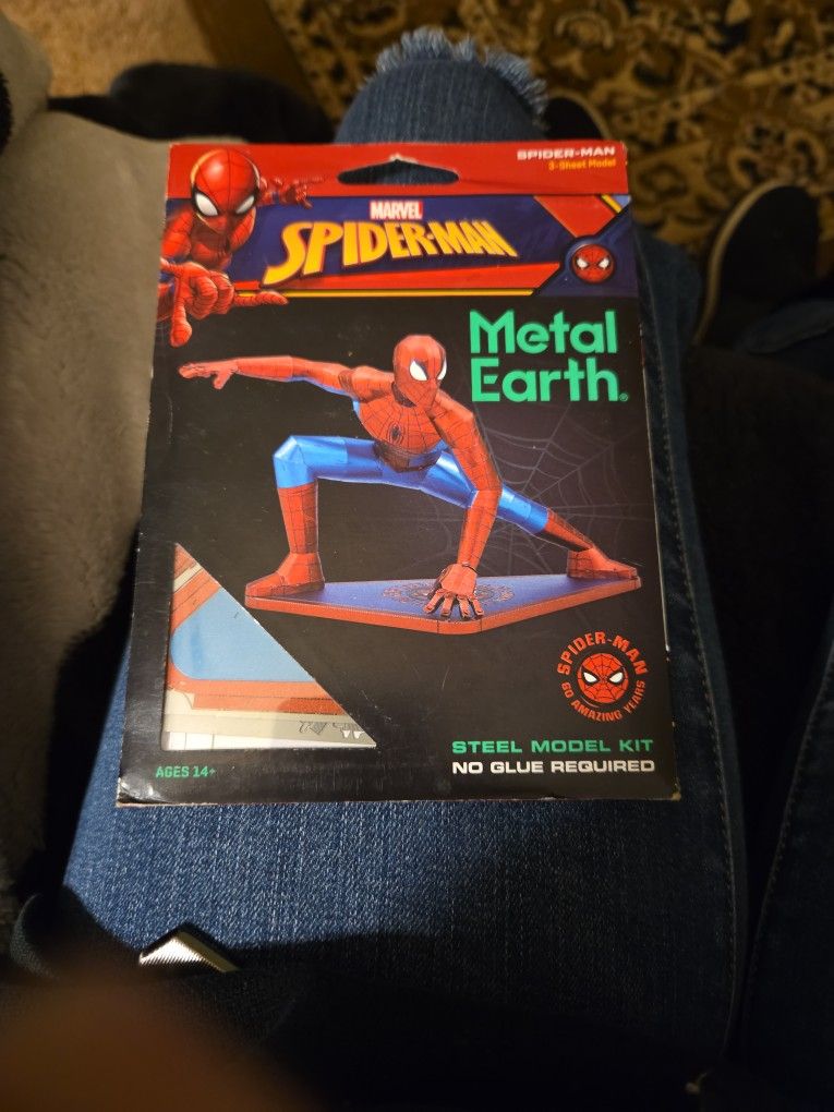 Spiderman Metal Earth Marvel