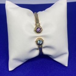 14KT Gold Bangle Bracelet 