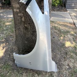 2022 Infiniti Q50 Fenders (both)!!!!