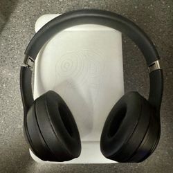 Beats Solo 4