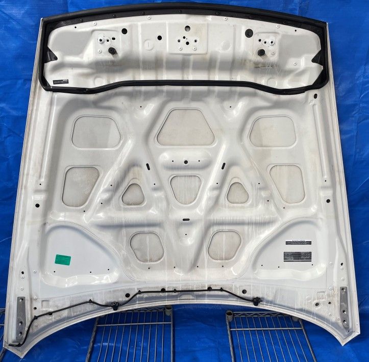 09 10 11 12 13 14 15 16 17 18 19 20 NISSAN 370Z HOOD BONNET COVER ASSEMBLY WHITE