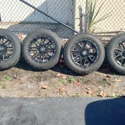 Set of 4 Cooper Brand Tires 2003-2013/ 5 Lugs 275/60/20 Wheels and Tires $1000 