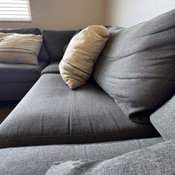 Gray Couch Comes With Ottoman 
