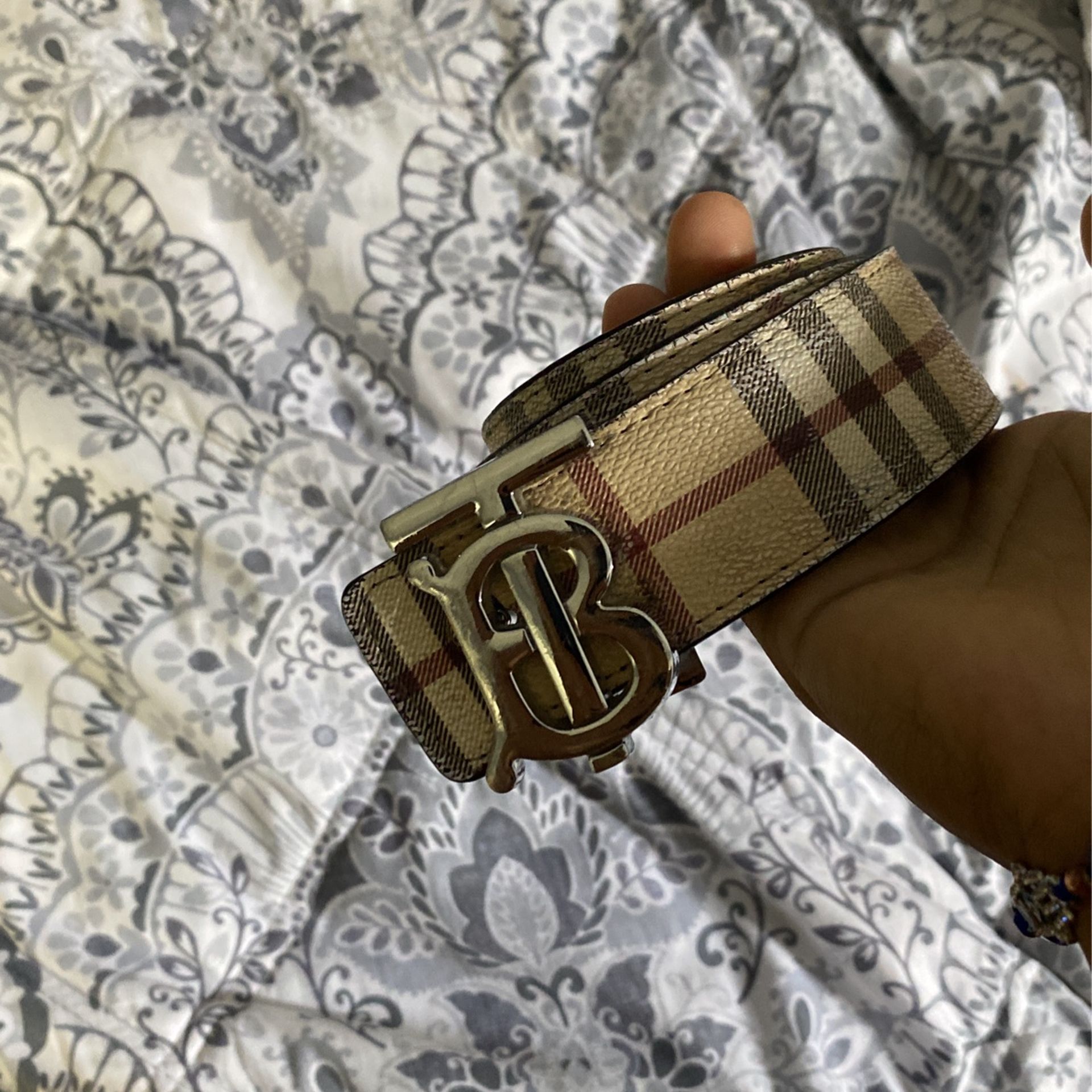 小物 Burberry Blue Label Logo Gold chain belt Burberry Blue Label Logo Gold chain belt 小物