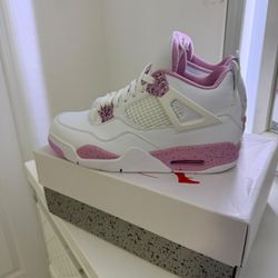 Jordan Retro 4 Pink Oreo