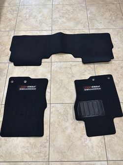 2022 - 2026 Nissan Frontier PRO-4X® Carpeted Floor Mats (3-piece set)
