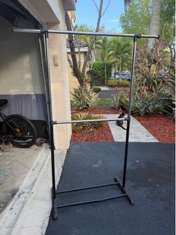 Clothing rack