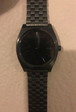 Nixon Watch