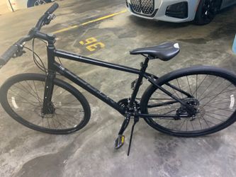 Norco indie 3. 24 speed medium size lightweight aluminum frame with hydraulic disc brakes