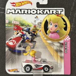 Hot Wheels Mario Kart Princess Peach P-Wing Kart - New NIB
