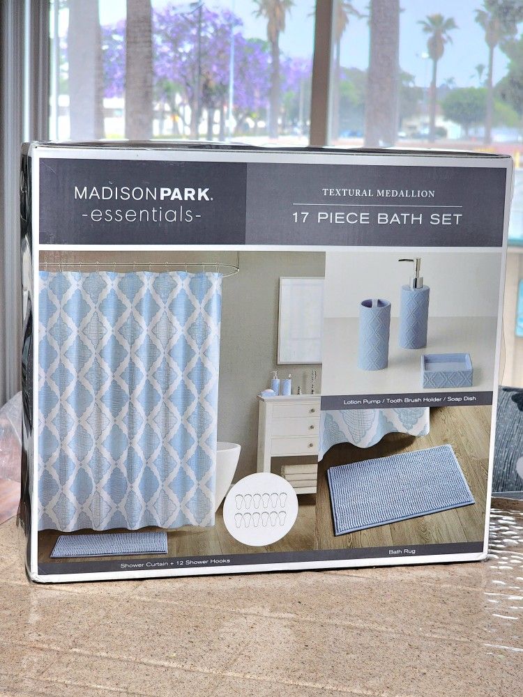 17 Piece Bath Set New
