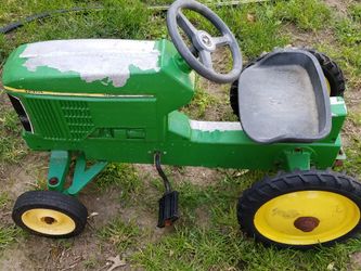 John Deere pedal tractor