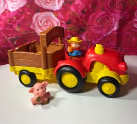 Fisher-Price Little People Toy Tow 'n Pull Tractor and Figures
